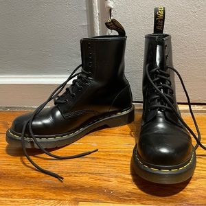 Black Classic Dr. Martens Boots! NWOT